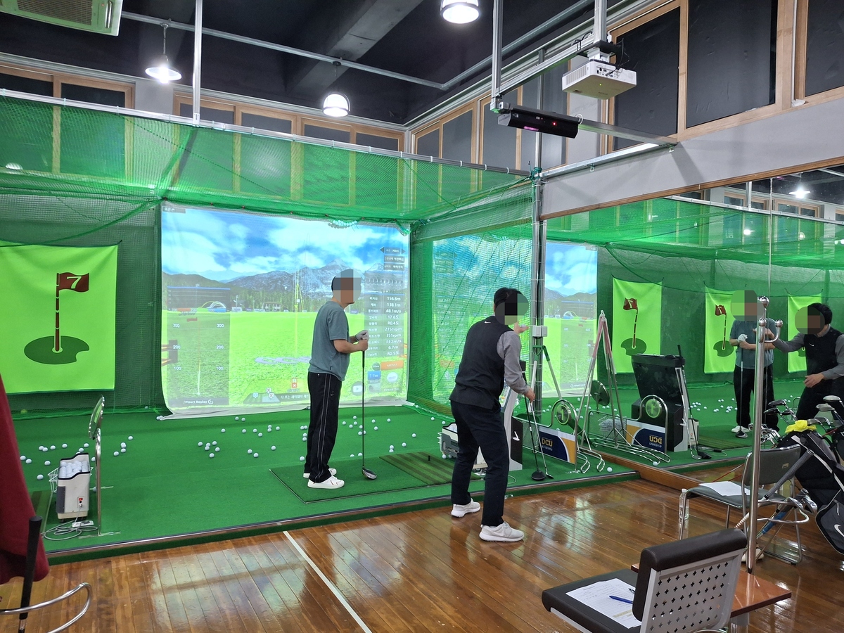 2025.11.26 ���� 10ȸ�� ���� - 2025-2�б� ���Ͻ� ���α׷�